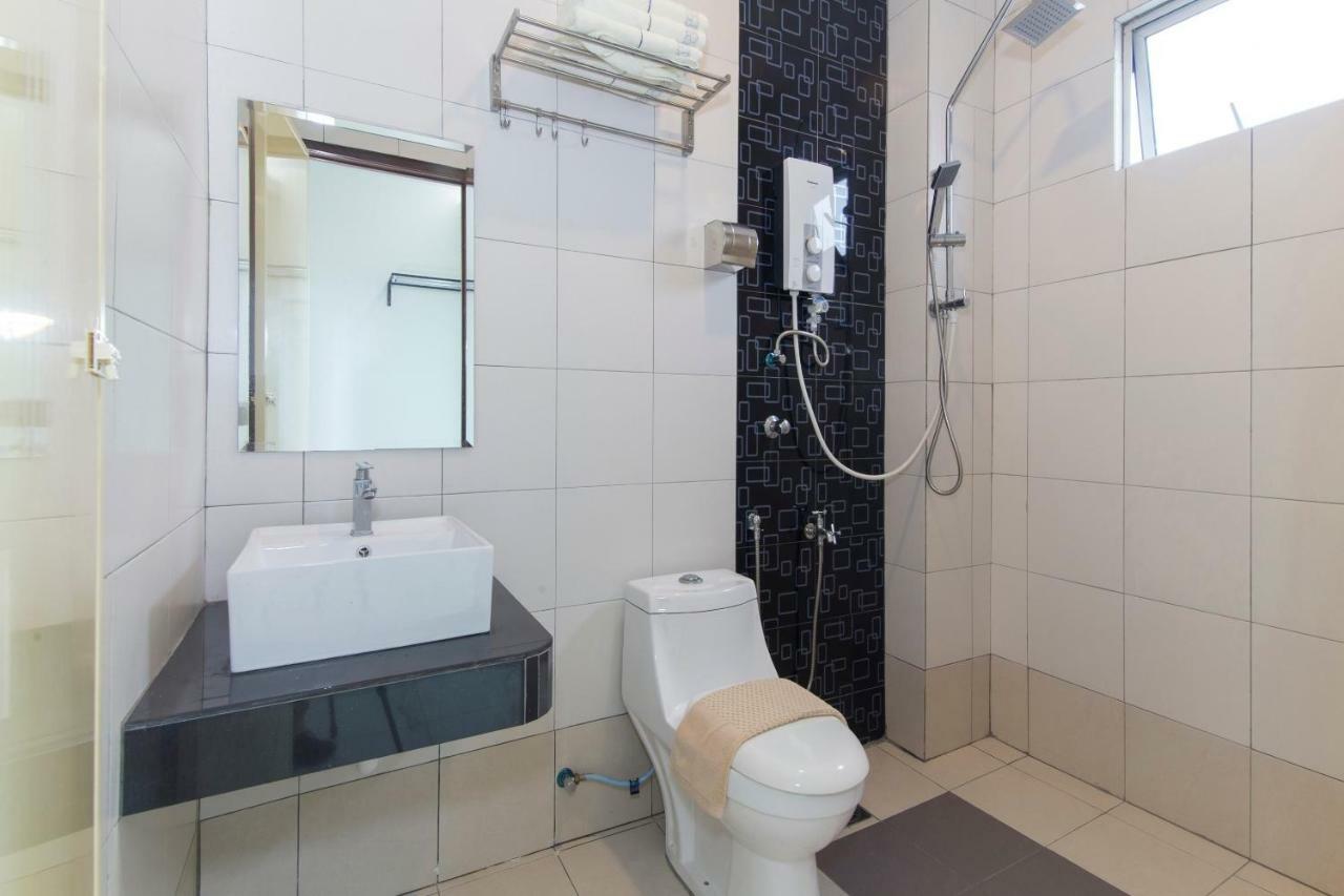 Central Hotel Bahau المظهر الخارجي الصورة